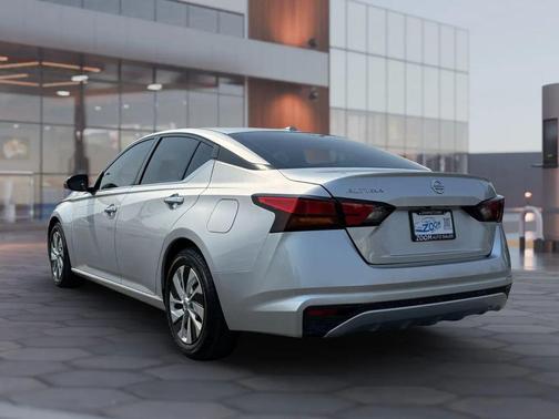 Brilliant Silver Metallic 2020 Nissan Altima S FWD
