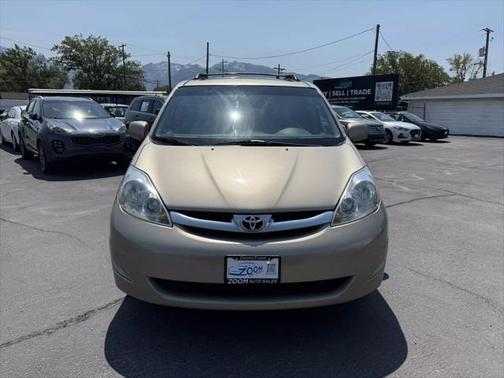 2008 Toyota Sienna XLE