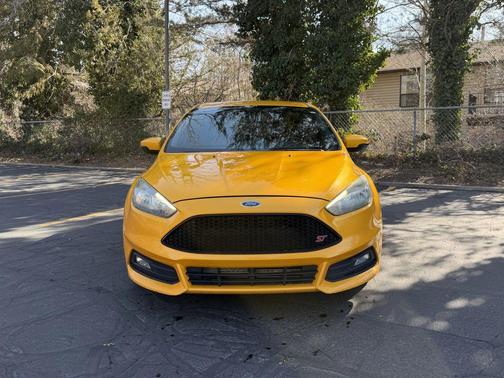 2016 Ford Focus ST 