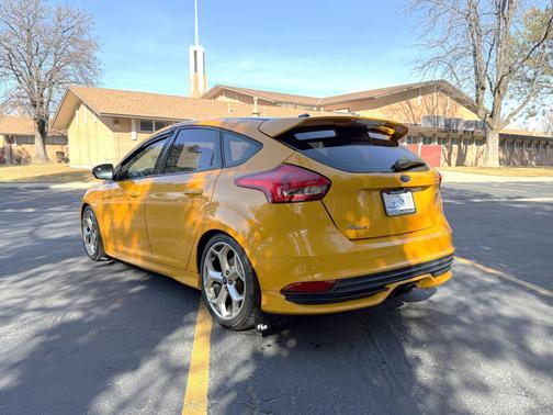 2016 Ford Focus ST 