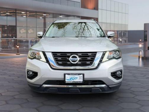 Brilliant Silver Metallic 2019 Nissan Pathfinder SV
