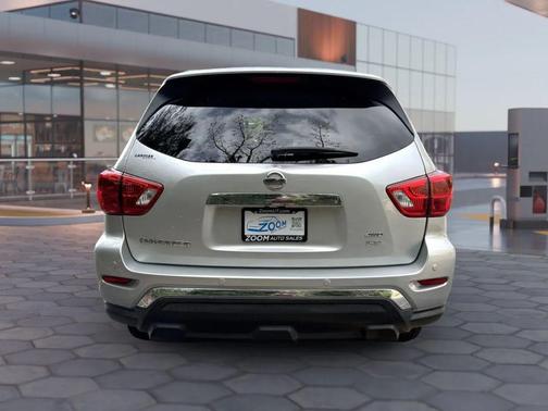 Brilliant Silver Metallic 2019 Nissan Pathfinder SV