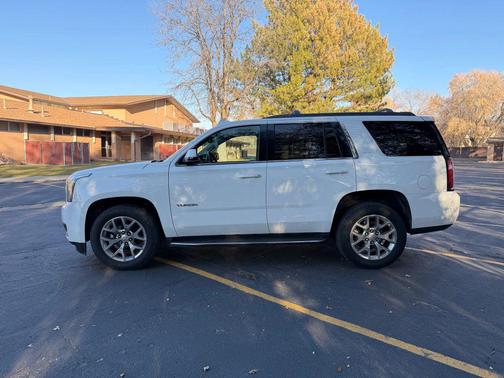 2016 GMC Yukon SLT