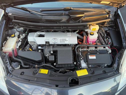2013 Toyota Prius Two