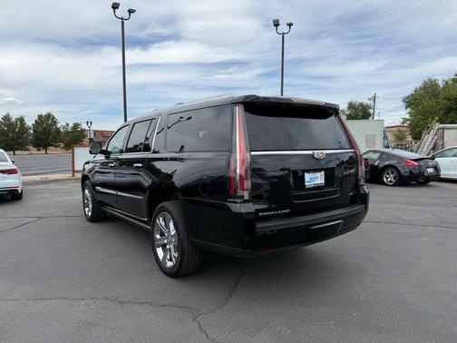 2017 Cadillac Escalade ESV Sport
