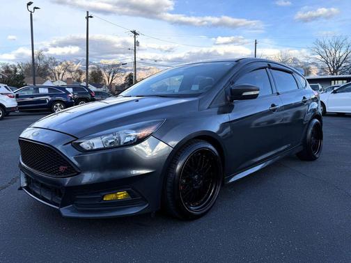 2016 Ford Focus ST 