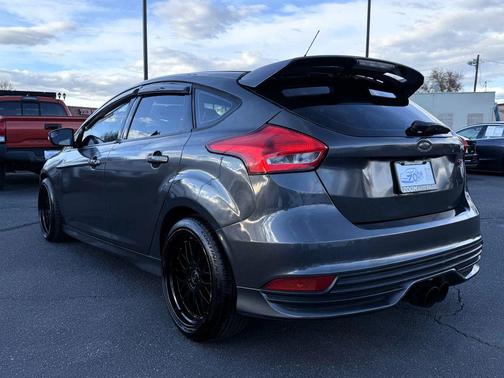 2016 Ford Focus ST 