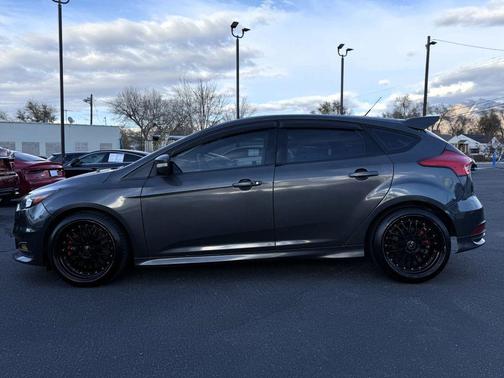 2016 Ford Focus ST 