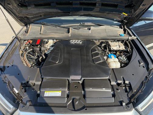 2017 Audi Q7 3.0T Prestige