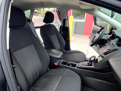 2017 Ford Focus SE for sale in Dunedin, FL - image 15