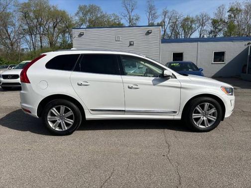 2016 Volvo XC60 T6 Platinum