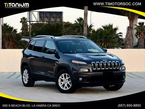 2016 Jeep Cherokee Sport