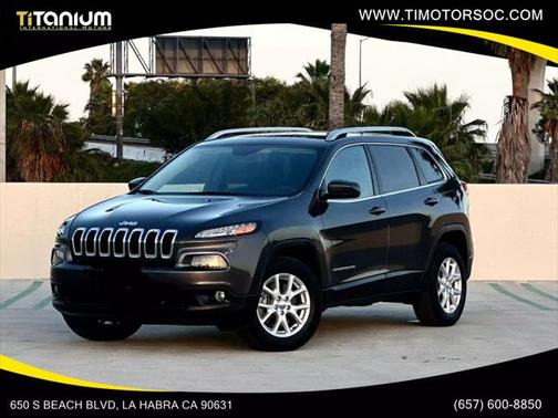 2016 Jeep Cherokee Sport