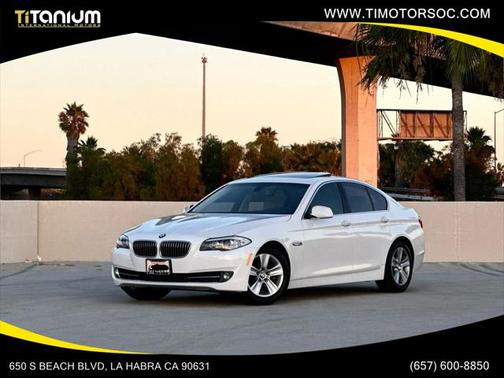 2013 BMW 528 528i Sedan 4D