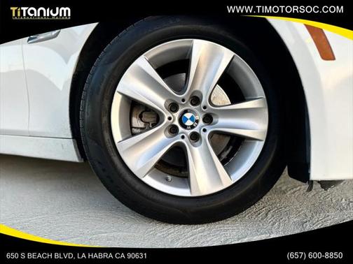 2013 BMW 528 528i Sedan 4D
