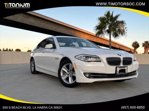 2013 BMW 528 528i Sedan 4D