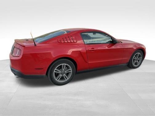 2011 Ford Mustang V6 Premium