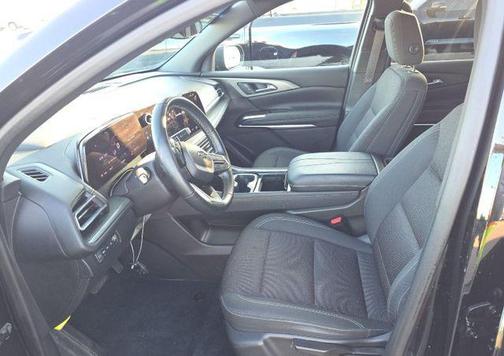 2024 Chevrolet Traverse LS