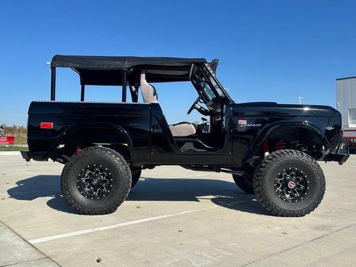 1974 Ford Bronco SUV