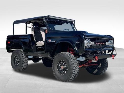 1974 Ford Bronco SUV