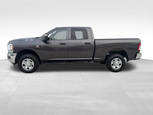 2024 RAM 2500 Tradesman Crew Cab 4x4 6'4' Box