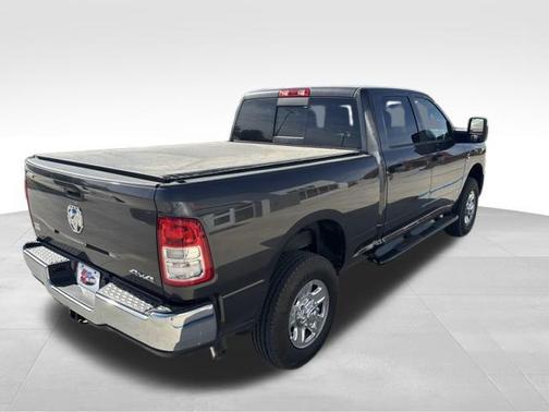 2024 RAM 2500 Tradesman Crew Cab 4x4 6'4' Box
