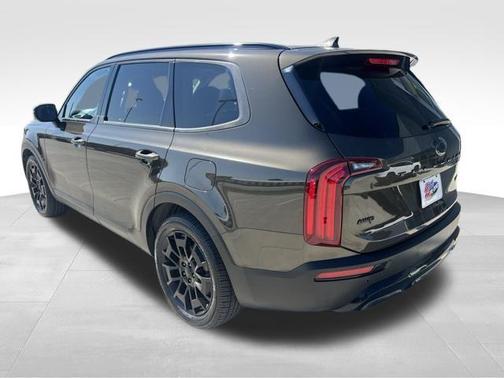 Dark Moss 2021 Kia Telluride SX