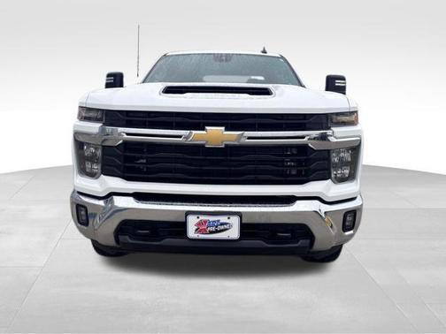 Summit White 2025 Chevrolet Silverado 2500 LT