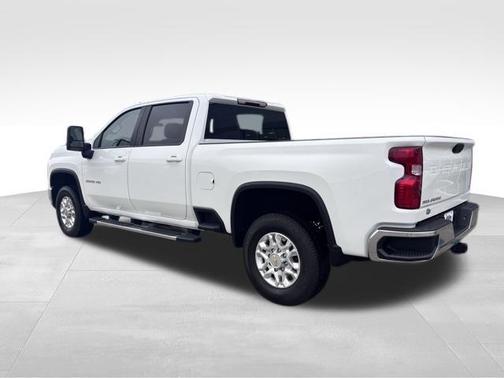Summit White 2025 Chevrolet Silverado 2500 LT