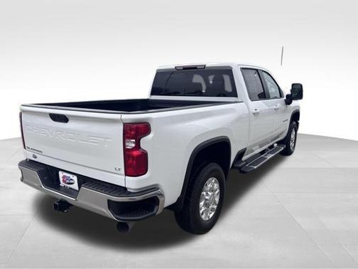 Summit White 2025 Chevrolet Silverado 2500 LT