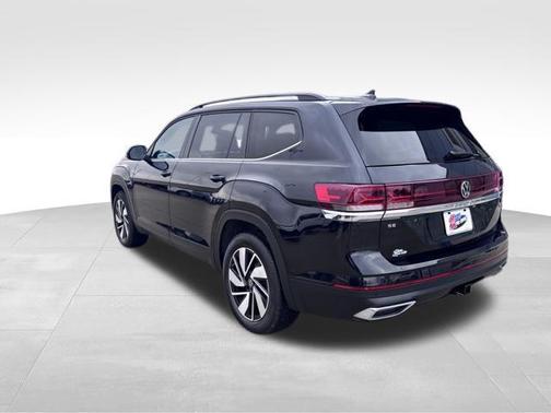 2024 Volkswagen Atlas 2.0T SE w/Technology 4MOTION