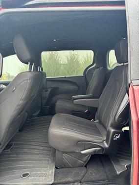 2020 Chrysler Pacifica Touring