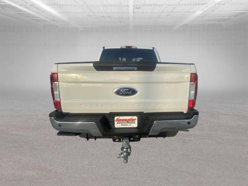Oxford White 2019 Ford F-250 XLT