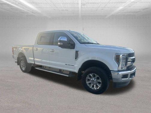 Oxford White 2019 Ford F-250 XLT