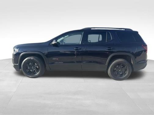 2022 GMC Acadia AWD AT4