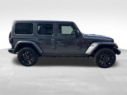 Granite Crystal Metallic Clearcoat 2025 Jeep Wrangler 4xe Sahara