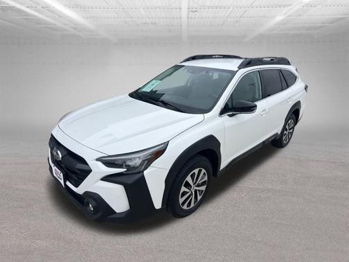 Crystal White Pearl 2024 Subaru Outback Base