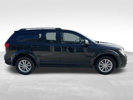 Brilliant Black Crystal Pearlcoat 2013 Dodge Journey SXT