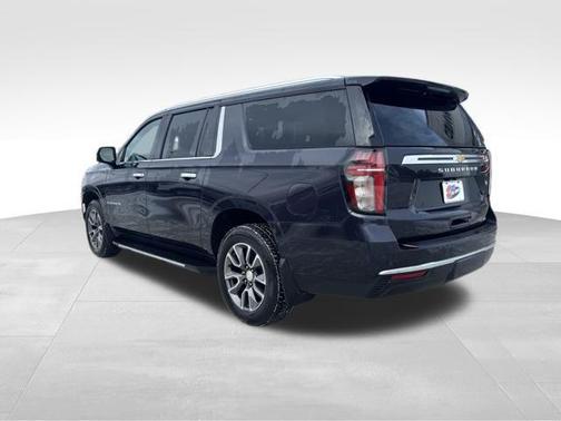 2022 Chevrolet Suburban LT