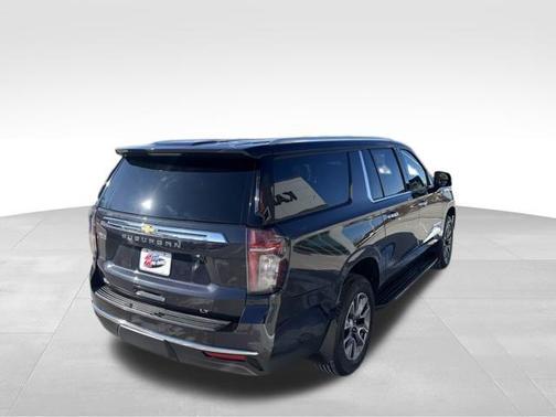 2022 Chevrolet Suburban LT