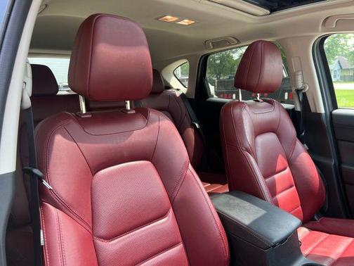 2023 Mazda CX-5 Carbon Edition