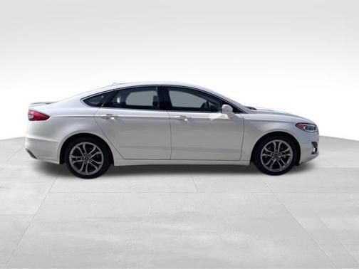 White Platinum Metallic Tri-Coat 2020 Ford Fusion Hybrid Titanium
