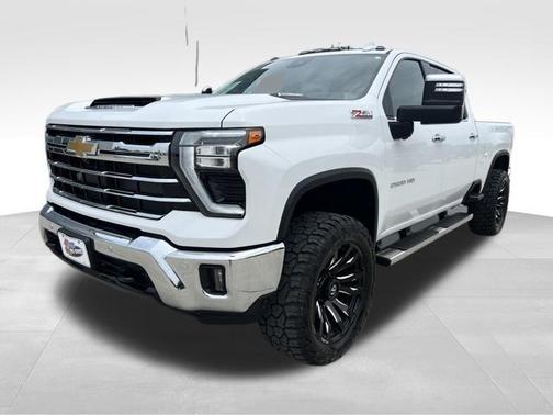 Summit White 2024 Chevrolet Silverado 2500 LTZ
