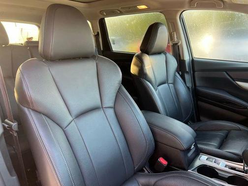 2022 Subaru Ascent Limited 8-Passenger