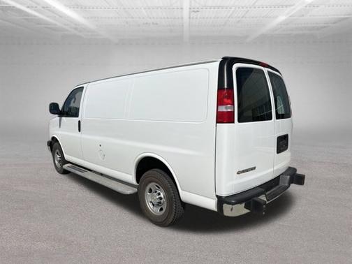 White 2022 Chevrolet Express 2500 Work Van