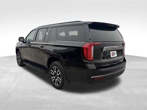 2023 GMC Yukon XL 4WD AT4