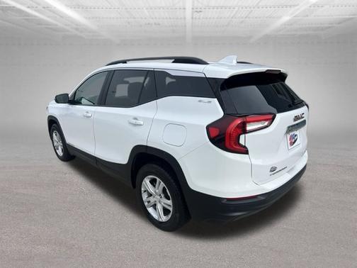 Summit White 2024 GMC Terrain SLE