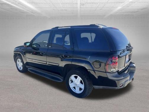 Onyx Black 2002 Chevrolet Trailblazer Base