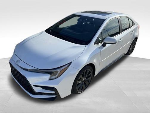 Wind Chill Pearl 2026 Toyota Corolla XSE