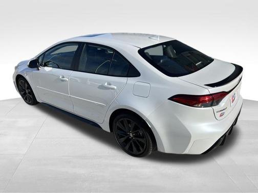 Wind Chill Pearl 2026 Toyota Corolla XSE